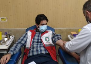 اهدای خون ۹۰ هلال احمری به نیازمندان