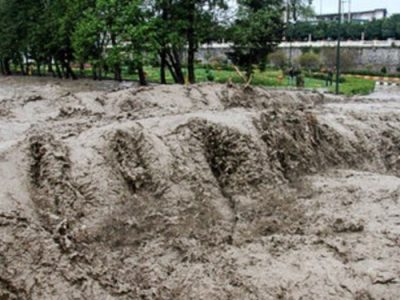 خسارت عدیده سیل به ۱۰ شهرستان گیلان/ از انسداد راه‌ها تا تخریب پل‌ها