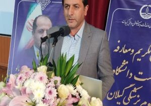 مسؤول فرهنگ انقلابی و اخلاقمداری در دانشگاه هستیم