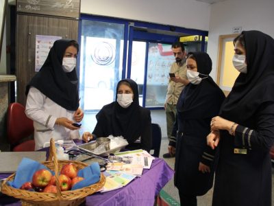 ایستگاه رایگان فشار خون و تست قند خون در مرکز آموزشی درمانی ولایت رشت دایر شد