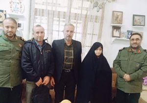 دیدار فرمانده لشکر عملیاتی ۱۶ قدس گیلان با خانواده شهیدان امام پناهی