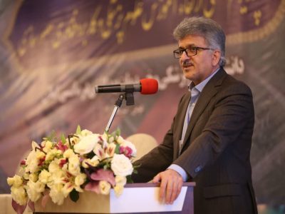 «هوش مصنوعی» و «پزشکی فرادقیق» فناوری‌های پیش روی درمان هستند/ رهبری سازمان‌های پیچیدهء سلامت، نیازمند تربیت «پزشکان پنج ستاره» است