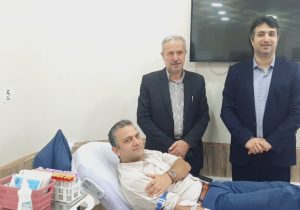 اهدای خون مدیرکل و کارکنان بهزیستی گیلان به مناسبت روز بهزیستی + تصاویر