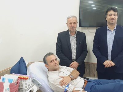 اهدای خون مدیرکل و کارکنان بهزیستی گیلان به مناسبت روز بهزیستی + تصاویر