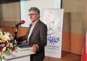 قدردان زحمات و جانفشانی های پزشکان و داروسازان هستیم