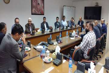 لزوم ارتباط نزدیک و موثر مدیران شهرک ها و نواحی صنعتی با صاحبان صنایع و احصاء مشکلات آنان