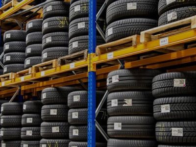 لاستیک نداشته گیلانیها در انبار یک لاستیک فروش پیدا شد