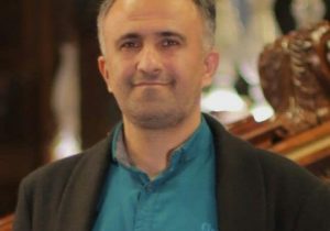 سایه کتاب سایه دانش بر روی زمین است.