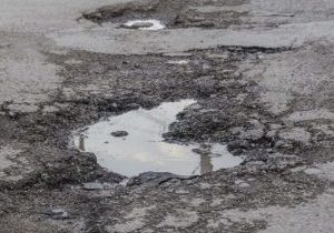 وضعیت اسفناک آسفالت معابر شهری در آستانه‌اشرفیه