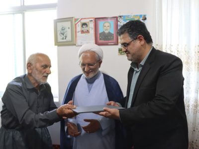 دیدار با خانواده شهدا موجب قوت قلب است