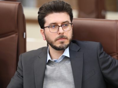 افزایش کم‌ سابقه تحقق ۱۳۷ درصدی منابع درآمدی سازمان منطقه آزاد انزلی