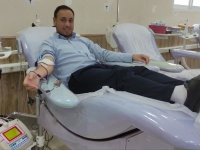 اهدای لوح راوی اهدای خون به اصحاب رسانه برای اولین در استان گیلان