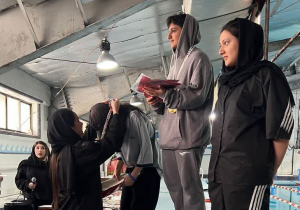 رقابت ۷۰ نجات‌غریق نوجوان گیلانی در استخر ملوان رشت