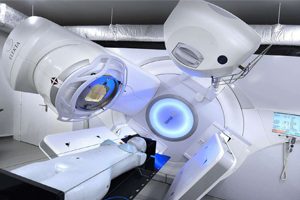 «رادیوتراپی» هدیه رئیس دانشگاه علوم پزشکی گیلان به بیماران