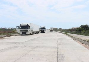 آغاز تردد موقت کامیونهای ترانزیتی از پایانه مرزی جدید آستارا