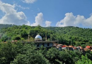 درخششِ ابدیِ گنبد نقره‌ای؛ «امامزاده ابراهیم» موتور پیشرانِ اقتصادِ گردشگری شفت